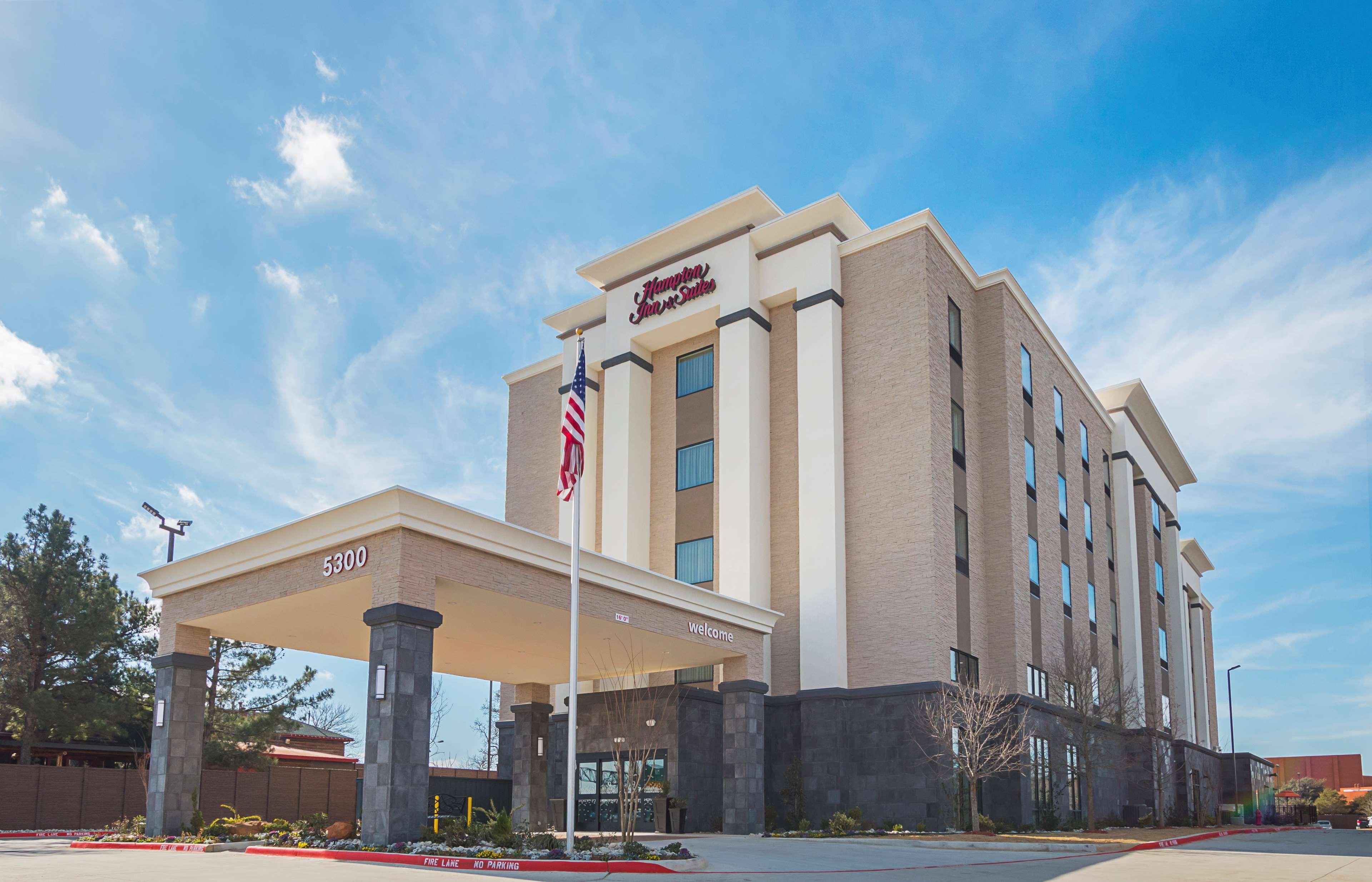 Hampton & Dfw Airport West Hotel 3*
