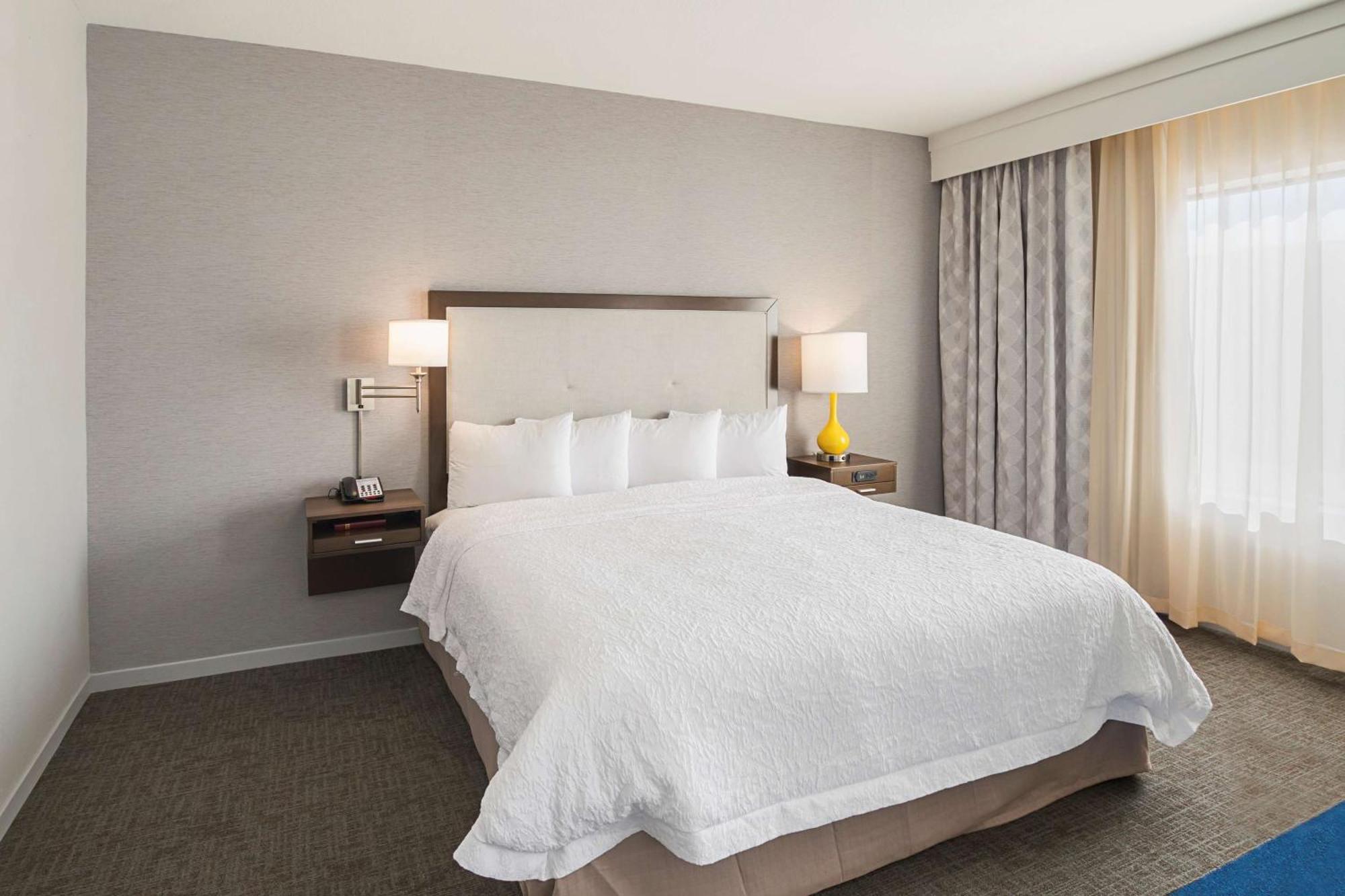 Hotel Hampton & Dfw Airport West 3*